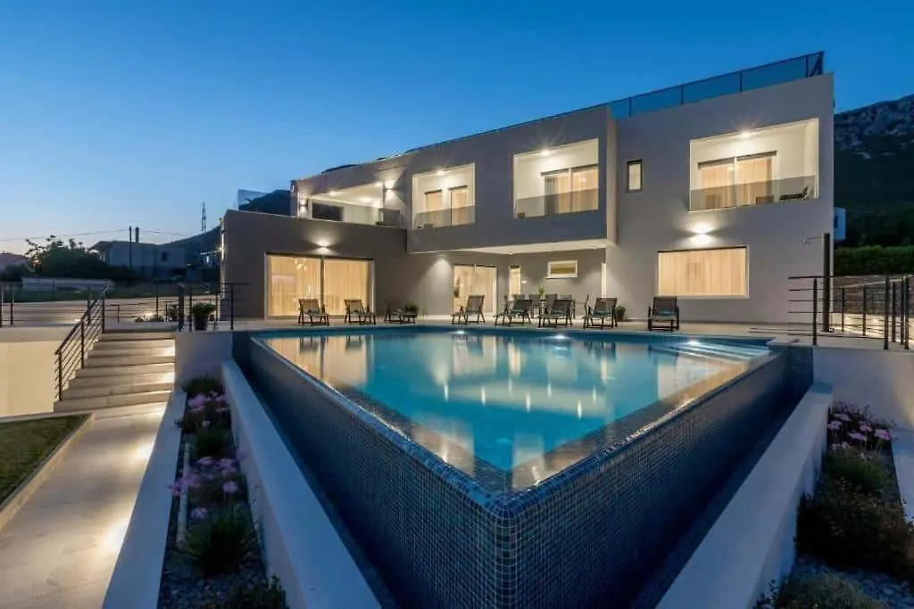 Cozy Exclusive Villa 0*, Split