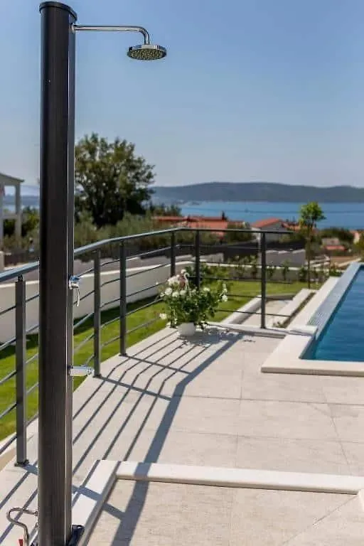 Apartment Cozy Exclusive Villa